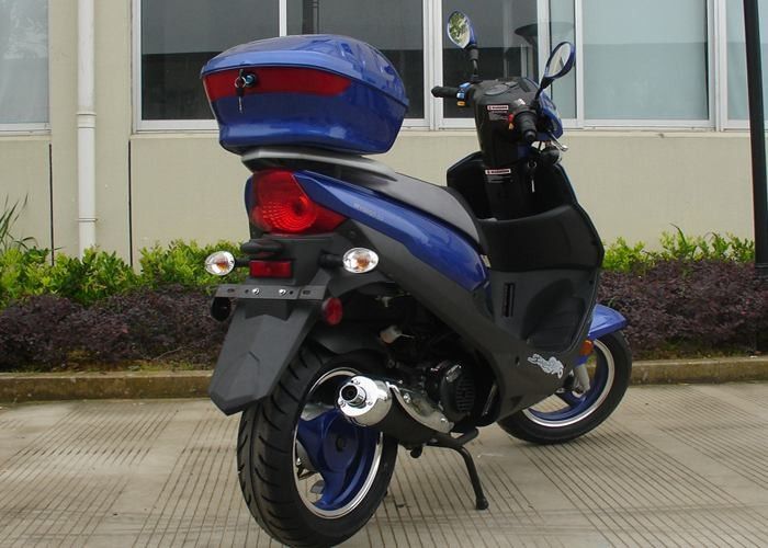 Motorino di motore blu adulto 50cc del motorino di motore della struttura di alluminio 12V 7A con il faro