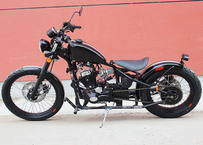Motociclo astuto di stile del Bobber di forma, un motociclo di 250 Bobber con i corredi di strumento gratuito
