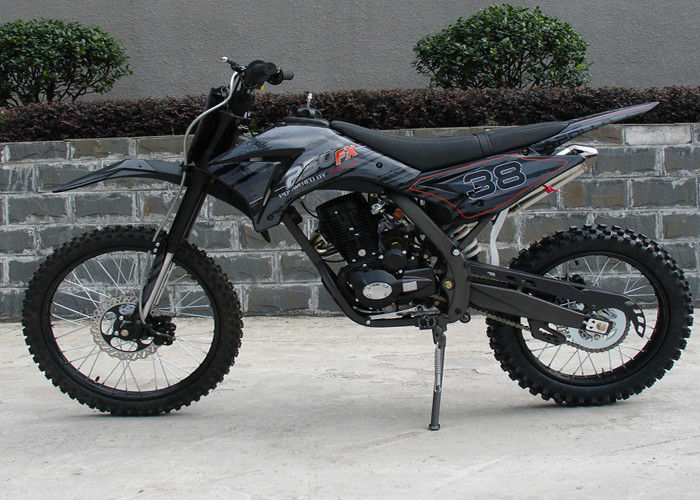 Il nero del motociclo della bici della sporcizia di stile 250cc di Apollo con il serbatoio dell'olio della trasmissione manuale 8L
