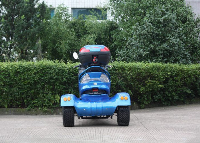 Yamaha ha clonato un motorino 300cc, una motocicletta completamente automatica di 3 ruote di 3 ruote con l'inverso