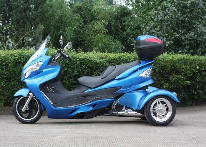 Yamaha ha clonato un motorino 300cc, una motocicletta completamente automatica di 3 ruote di 3 ruote con l'inverso