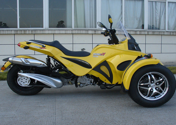Motociclo posteriore della ruota del freno a disco tri con due il colpo raffreddato ad acqua delle ruote anteriori 4