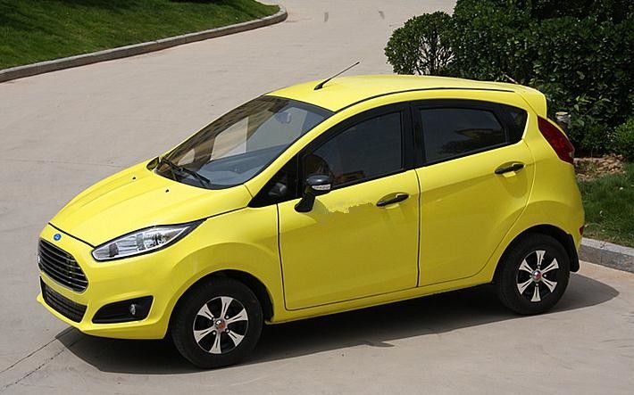 Interurbana che conduce i carretti di golf elettrici 3000w 5000w 7500w con cinque porte/4 sedili