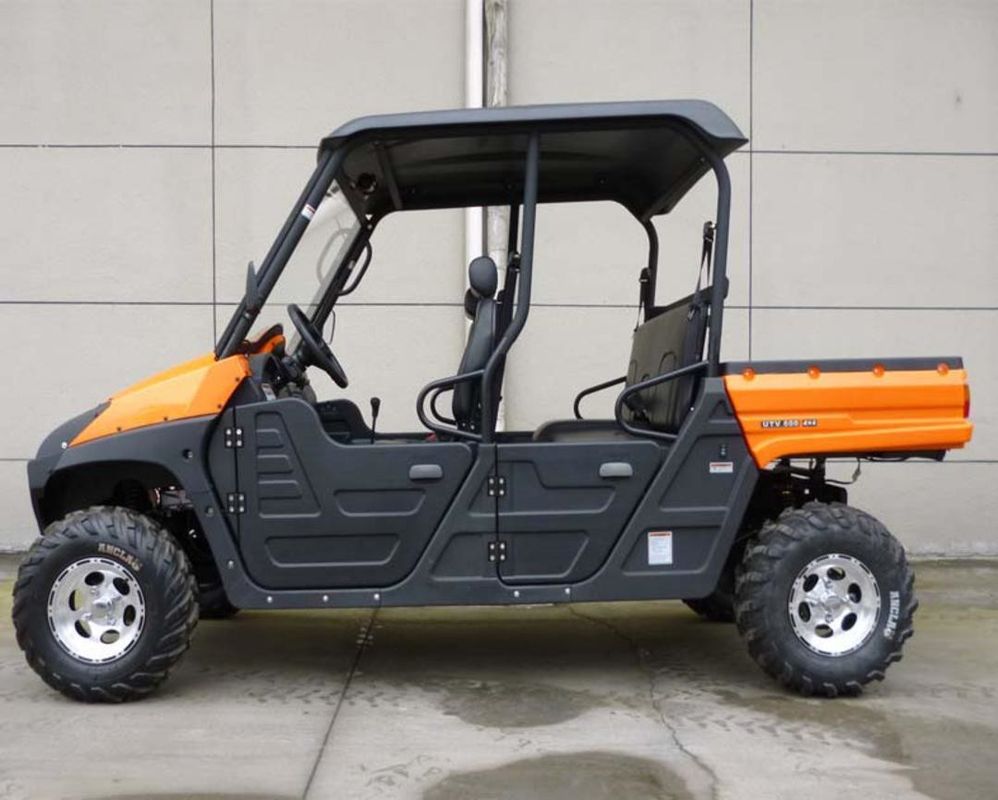 600cc veicolo utilitario a quattro ruote, singola montagna rocciosa UTV del colpo 5 SEATER del cilindro 4