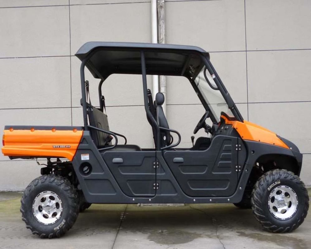 600cc veicolo utilitario a quattro ruote, singola montagna rocciosa UTV del colpo 5 SEATER del cilindro 4