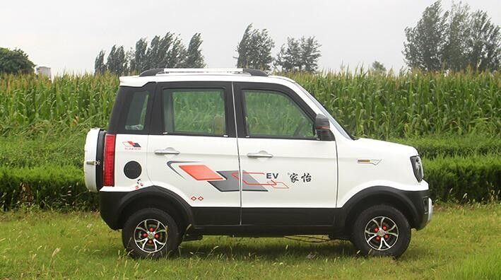 Una mini dimensione elettrica 1500w di quattro delle ruote carretti di golf con più della gamma di 500km